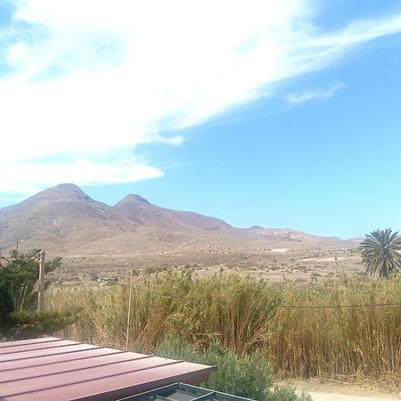 Hostal Casa Emilio อัลเมรีอา ภายนอก รูปภาพ