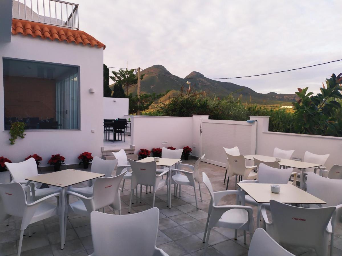 Hostal Casa Emilio อัลเมรีอา ภายนอก รูปภาพ