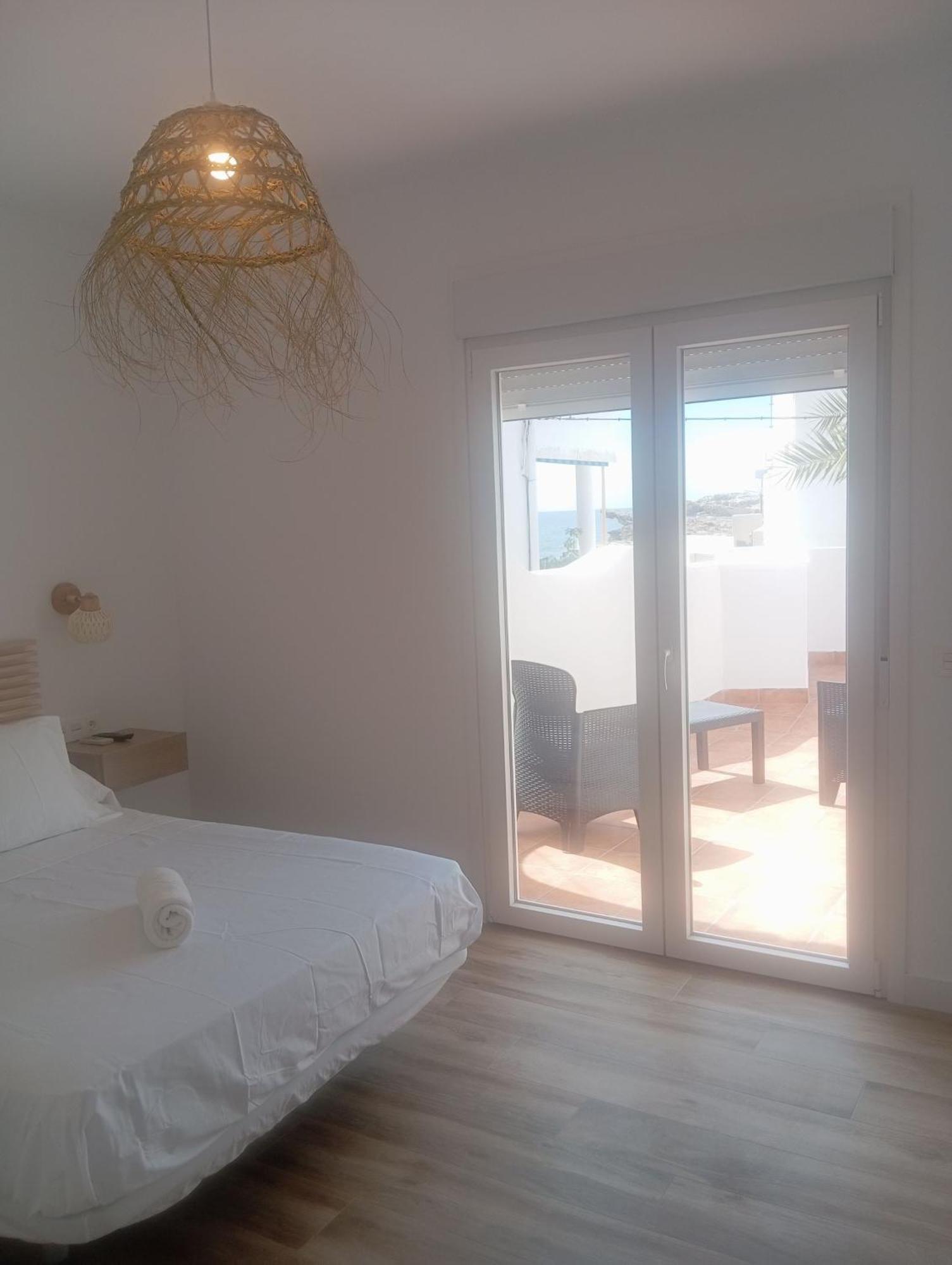 Hostal Casa Emilio อัลเมรีอา ภายนอก รูปภาพ