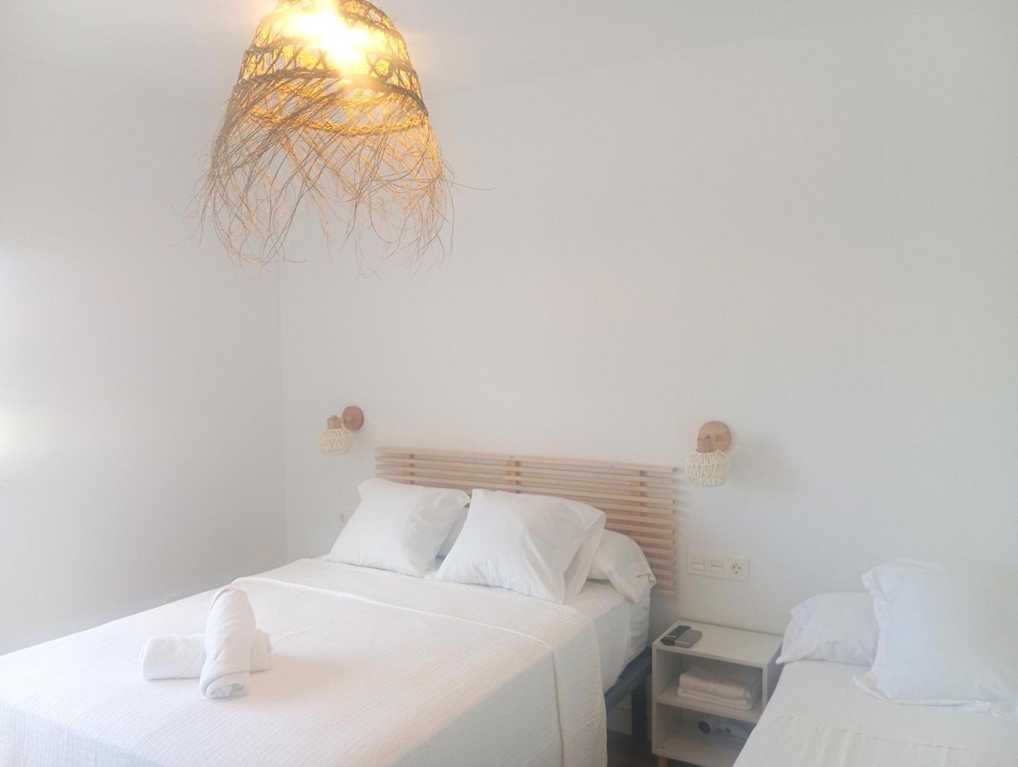 Hostal Casa Emilio อัลเมรีอา ภายนอก รูปภาพ