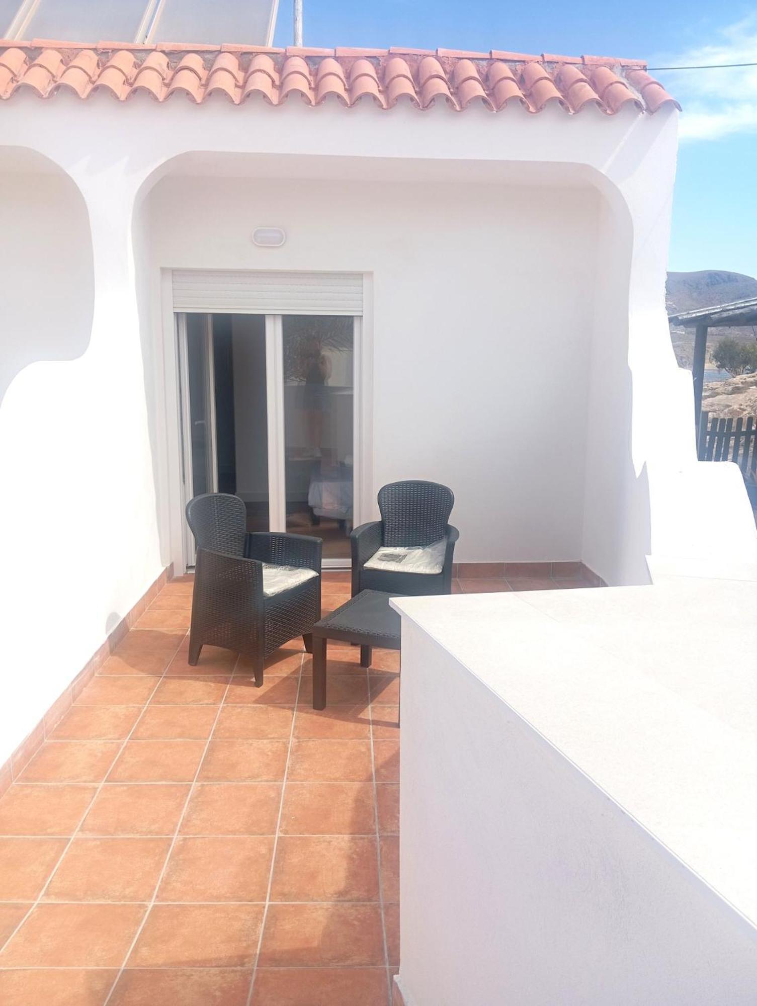 Hostal Casa Emilio อัลเมรีอา ภายนอก รูปภาพ