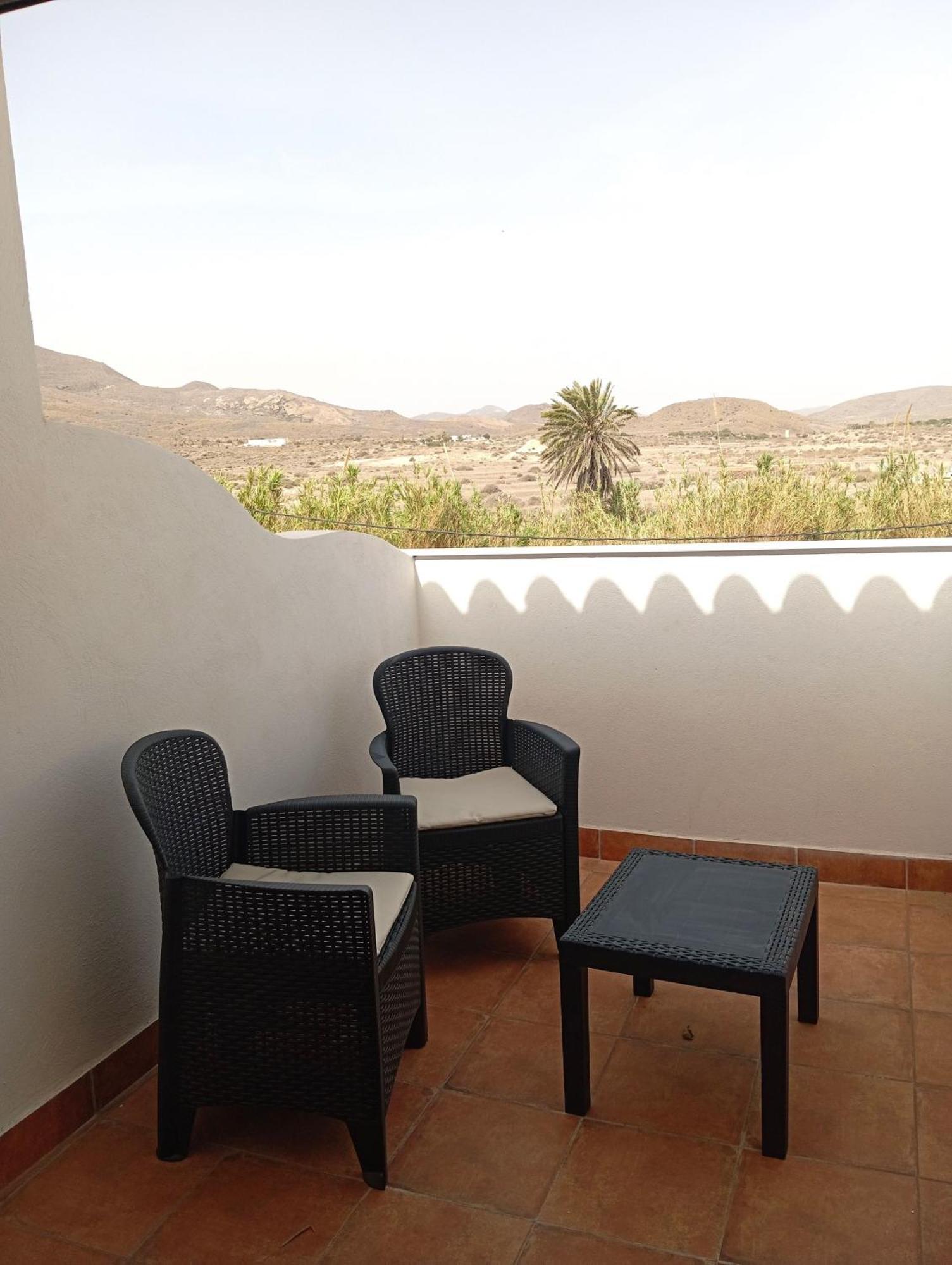 Hostal Casa Emilio อัลเมรีอา ภายนอก รูปภาพ