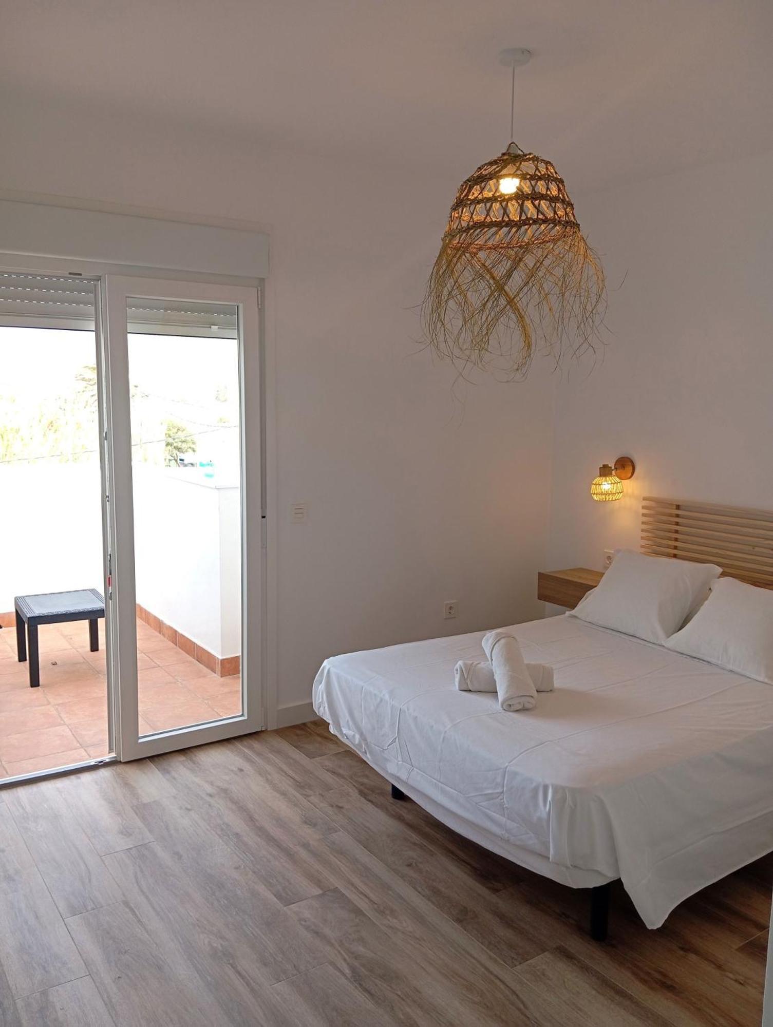 Hostal Casa Emilio อัลเมรีอา ภายนอก รูปภาพ